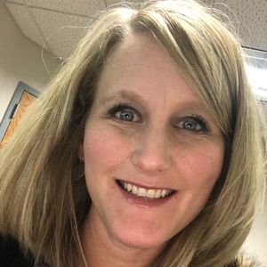 Meet your Posher, Carrie